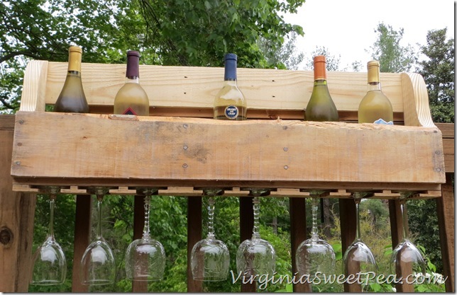 Pallet-Wine-Rack-DIY_thumb (1)