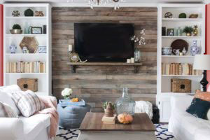 Wood-Pallet-Accent-Wall-DIY